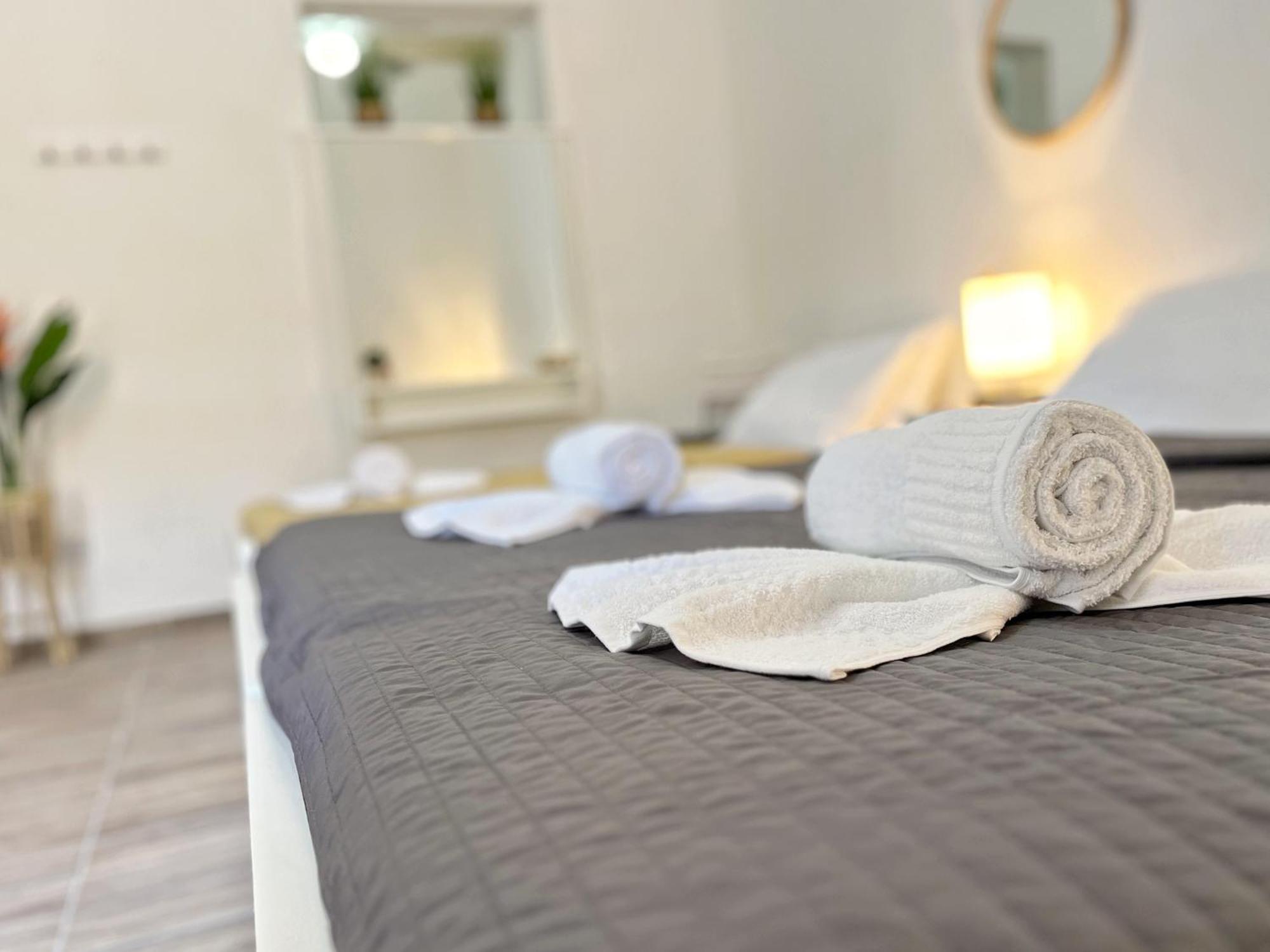 Maria & Matthias - Apartments In Central Of Floriana Екстериор снимка