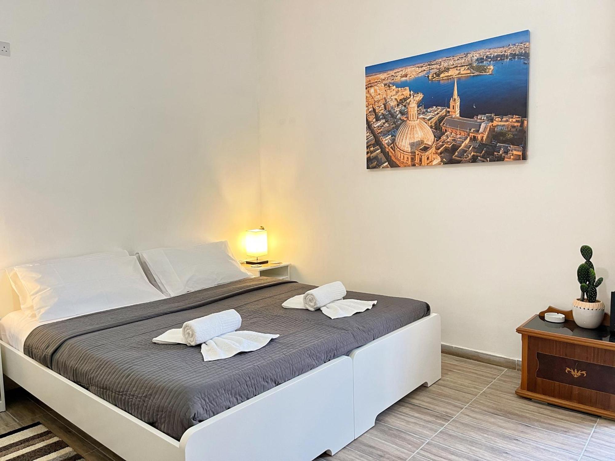 Maria & Matthias - Apartments In Central Of Floriana Екстериор снимка