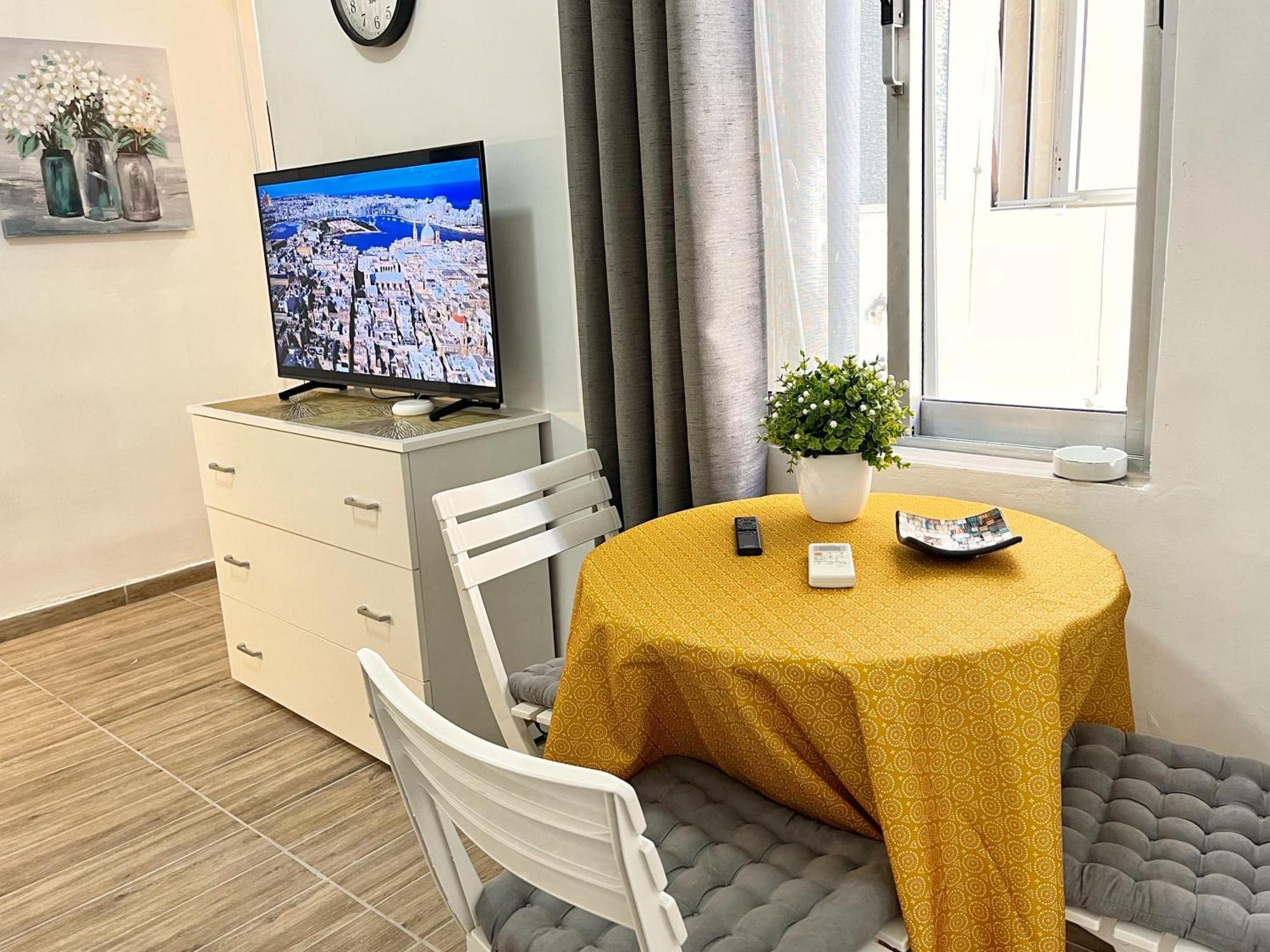 Maria & Matthias - Apartments In Central Of Floriana Екстериор снимка